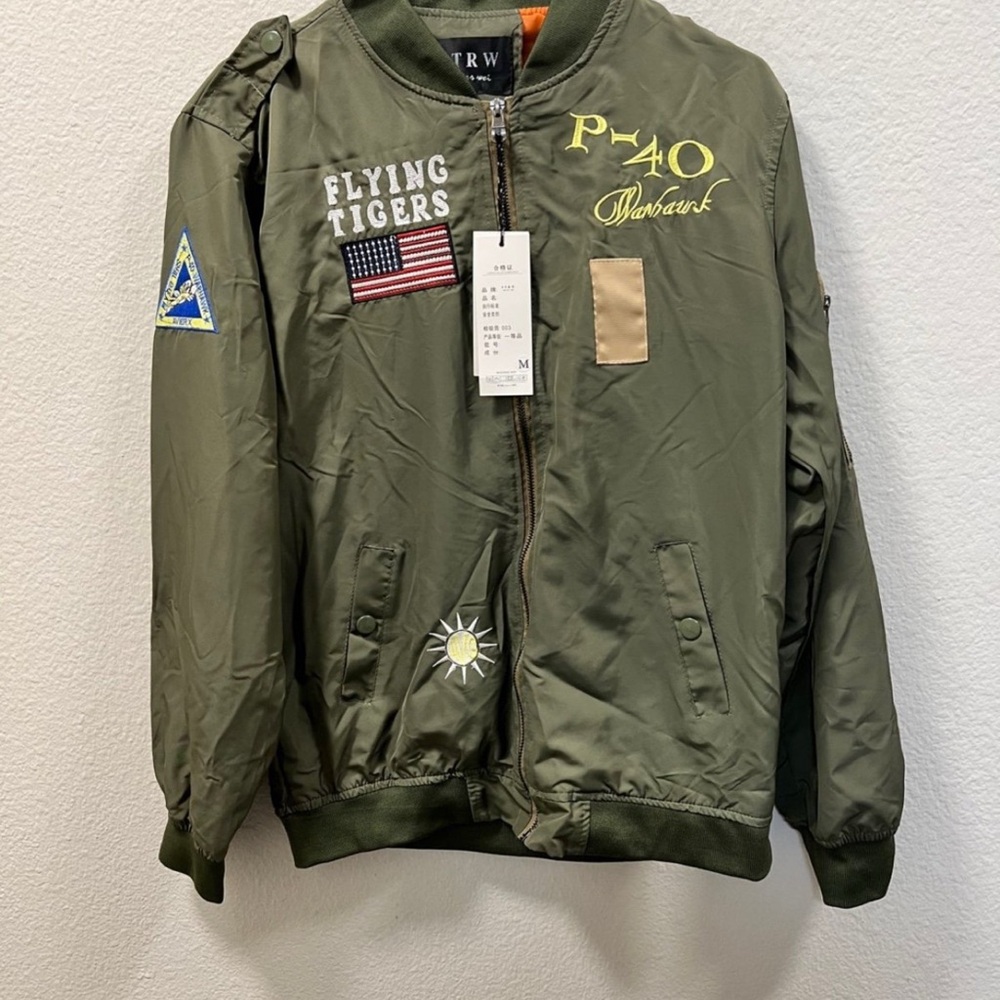 Avirex MA-1 Flight Jacket Green Mens Size Medium Flying Tiger Embroidery